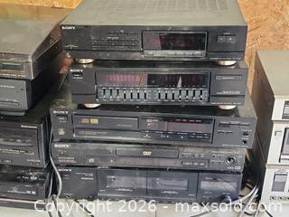 MaxSold Auction: Huge Lot vintage electronics lot 428 - Ottawa (Ontario, Canada) SELLER MANAGED Downsizing Online Auction -  Mackey