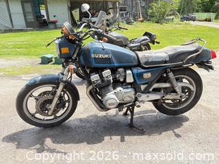MaxSold Auction: Suzuki TSCC DOHC 16 Valves GS 1100 and Various Spare Parts JS1GU71AXB2106377 - Ottawa (Ontario, Canada) SELLER MANAGED Downsizing Online Auction -  Mackey