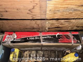 MaxSold Auction: Torin Big Red Jacks Motorcycle Jack - Ottawa (Ontario, Canada) SELLER MANAGED Downsizing Online Auction -  Mackey