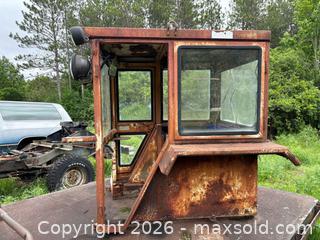 MaxSold Auction: Universal tractor cab  - Ottawa (Ontario, Canada) SELLER MANAGED Downsizing Online Auction -  Mackey
