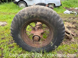 MaxSold Auction: Wagonwheel axle - Ottawa (Ontario, Canada) SELLER MANAGED Downsizing Online Auction -  Mackey