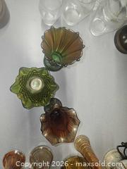 MaxSold Auction: Carnival glass vases b - North Whitehall Township (Pennsylvania, USA) SELLER MANAGED Downsizing Online Auction - Neffs Laurys Road