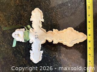 MaxSold Auction: Seth Thomas Wooden Metronome, Ornate Wall Cross & Metal Dog Figurine - Knightdale (North Carolina, USA) PARTNER MANAGED Downsizing Online Auction - Sycamore Street