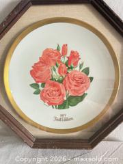 MaxSold Auction: Gorham Double Delight (Roses) Collector Plate 1977 - Toronto (Ontario, Canada) SELLER MANAGED Downsizing Online Auction -  Weston Road (CONDO)