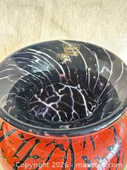 MaxSold Auction: Handcrafted Red & Black Glass Vase, 6.5" - Toronto (Ontario, Canada) SELLER MANAGED Downsizing Online Auction -  Weston Road (CONDO)
