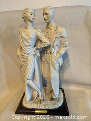 MaxSold Auction: Miriam Valentino Figurine Sculpture, Made in Italy - Toronto (Ontario, Canada) SELLER MANAGED Downsizing Online Auction -  Weston Road (CONDO)