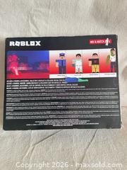 MaxSold Auction: Roblox Field Trip Z: Principal Boss Figure Set (15 Pieces) - Toronto (Ontario, Canada) SELLER MANAGED Downsizing Online Auction -  Weston Road (CONDO)