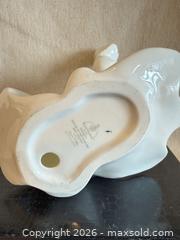 MaxSold Auction: White Porcelain Figurine with Maker's Mark,Royal Doulton 1998 - Toronto (Ontario, Canada) SELLER MANAGED Downsizing Online Auction -  Weston Road (CONDO)