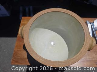 MaxSold Auction: Handmade Stoneware Lidded Casserole with Ladle Notch - San Rafael (California, USA) PARTNER MANAGED Reseller Online Auction - Du Bois