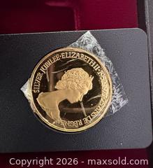 MaxSold Auction: Canada 1977 Silver Jubilee $100 22K Gold Commemorative Coin A - Ottawa (Ontario, Canada) PARTNER MANAGED Downsizing Online Auction -  Kimmins Court