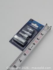 MaxSold Auction: NEW Mastercraft 4-Piece 1/4" Connector Kit - Cobourg (Ontario, Canada) SELLER MANAGED Downsizing Online Auction - Division Street