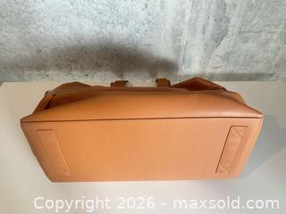 MaxSold Auction: Monos Vegan Leather Travel Bag New  - Vancouver (British Columbia, Canada) PARTNER MANAGED Estate Sale Online Auction -  East 7th (STORAGE)