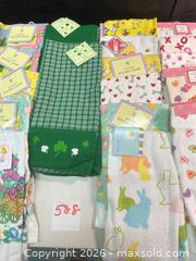 MaxSold Auction: Assorted Cotton Kitchen & Tea Towels – Seasonal Holiday Designs - Warwick (Rhode Island, USA) SELLER MANAGED Reseller Online Auction - Warwick Avenue
