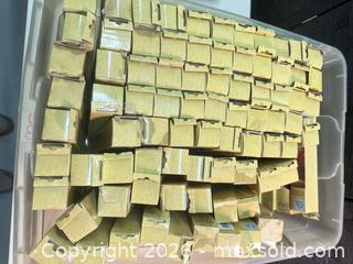 MaxSold Auction: CS Faux Leather Sample Strips Assorted Colors (85) - Warwick (Rhode Island, USA) SELLER MANAGED Reseller Online Auction - Warwick Avenue
