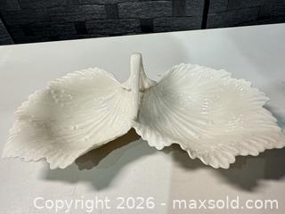 MaxSold Auction: Lenox Porcelain Divided Serving Dish, Bud Vase with Gold Trim, tall bud vase - Warwick (Rhode Island, USA) SELLER MANAGED Reseller Online Auction - Warwick Avenue