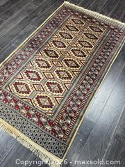 MaxSold Auction: Persian Rug - Vaughan (Ontario, Canada) PARTNER MANAGED Reseller Online Auction - Steeles Avenue West
