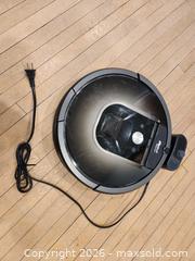 MaxSold Auction: iRobot Roomba 980 Robot Vacuum - Black/Gunmetal - Woodstock (Ontario, Canada) SELLER MANAGED Moving Online Auction - Mary Street