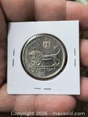 MaxSold Auction: 1979 Israel 5 Lirot (5 Lira) Cupronickel Coin 2x2 - South Frontenac (Ontario, Canada) SELLER MANAGED Downsizing Online Auction - Battersea Road