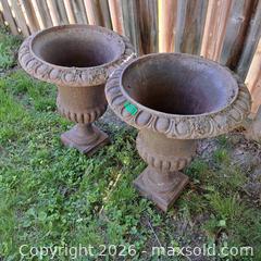 MaxSold Auction: Cast Concrete Outdoor Garden Urns - Kingston (Ontario, Canada) PARTNER MANAGED Downsizing Online Auction - Kingsdale Avenue