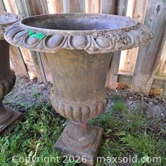 MaxSold Auction: Cast Concrete Outdoor Garden Urns - Kingston (Ontario, Canada) PARTNER MANAGED Downsizing Online Auction - Kingsdale Avenue