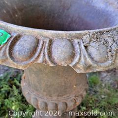 MaxSold Auction: Cast Concrete Outdoor Garden Urns - Kingston (Ontario, Canada) PARTNER MANAGED Downsizing Online Auction - Kingsdale Avenue