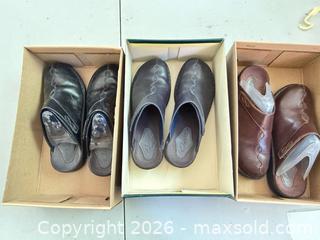 MaxSold Auction: Clarks Leather Slip-On Mules, Black/Dark Brown - Denver (Colorado, USA) PARTNER MANAGED Estate Sale Online Auction - East Hawaii Place