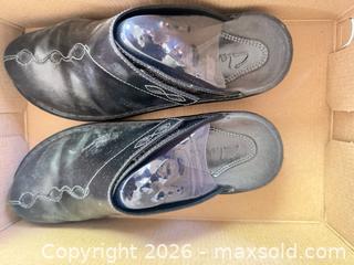 MaxSold Auction: Clarks Leather Slip-On Mules, Black/Dark Brown - Denver (Colorado, USA) PARTNER MANAGED Estate Sale Online Auction - East Hawaii Place