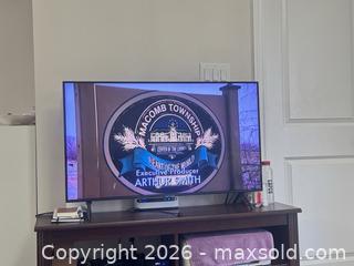 MaxSold Auction: SAMSUNG 43-inch LED SMART TV  - Oakville (Ontario, Canada) SELLER MANAGED Moving Online Auction - Georgian Drive (CONDO)