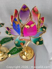 MaxSold Auction: Flower electric lights - Hamilton (Ontario, Canada) SELLER MANAGED Downsizing Online Auction - Cochrane Road