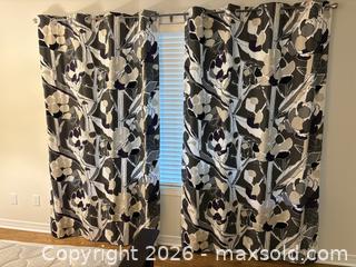 MaxSold Auction: 2x Sets Curtains & Matching Throw Pillow - Ottawa (Ontario, Canada) SELLER MANAGED Downsizing Online Auction - Autumn Ridge Drive