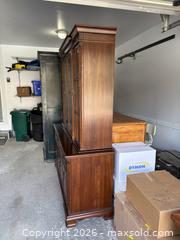 MaxSold Auction: Hutch - Ottawa (Ontario, Canada) SELLER MANAGED Downsizing Online Auction - Autumn Ridge Drive