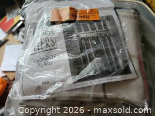 MaxSold Auction: New Window Covering Curtains - East Zorra-Tavistock (Ontario, Canada) SELLER MANAGED Downsizing Online Auction - Highway 59 (Hidden Valley Estates)