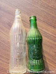 MaxSold Auction: Rare lot of 2 Reinhart Beverage Soda Bottles - Guelph Ont HTF  - East Zorra-Tavistock (Ontario, Canada) SELLER MANAGED Downsizing Online Auction - Highway 59 (Hidden Valley Estates)
