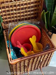 MaxSold Auction: Wicker Picnic Basket with Mixed-Material Dish Set - Hamilton (Ontario, Canada) SELLER MANAGED Reseller Online Auction - Kensington Avenue North