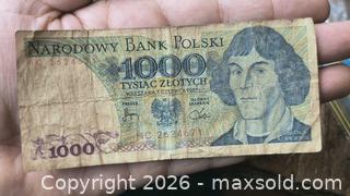MaxSold Auction: Poland 1000 Zlotych Banknote, 1982 (Narodowy Bank Polski) - South Frontenac (Ontario, Canada) SELLER MANAGED Downsizing Online Auction - Battersea Road