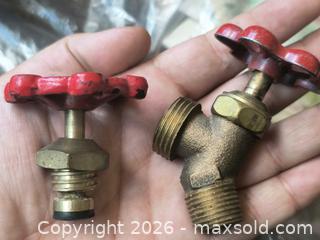 MaxSold Auction: Replacement Hose Bib Valve Stems, 3/4" Thread, Red/Brass (2) - South Frontenac (Ontario, Canada) SELLER MANAGED Downsizing Online Auction - Battersea Road