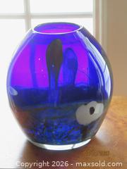 MaxSold Auction: Art Vase - Warminster Township (Pennsylvania, USA) PARTNER MANAGED Moving Online Auction - Centennial Station Drive (CONDO)
