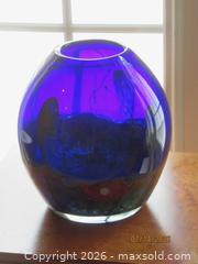MaxSold Auction: Art Vase - Warminster Township (Pennsylvania, USA) PARTNER MANAGED Moving Online Auction - Centennial Station Drive (CONDO)