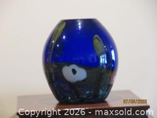 MaxSold Auction: Art Vase - Warminster Township (Pennsylvania, USA) PARTNER MANAGED Moving Online Auction - Centennial Station Drive (CONDO)
