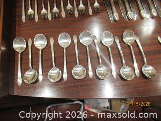 MaxSold Auction: Vintage 1937 Rogers "First Love" Silver Plated Flatware - Warminster Township (Pennsylvania, USA) PARTNER MANAGED Moving Online Auction - Centennial Station Drive (CONDO)