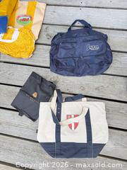 MaxSold Auction: Mixed Assorted Canvas & Nylon Tote, Duffel, Backpack Lot A - Duxbury (Massachusetts, USA) PARTNER MANAGED Downsizing Online Auction - King Caesar Road