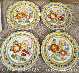 MaxSold Auction: Mixed Porcelain & Earthenware Lot: Quimper, Delft, Japanese B - Duxbury (Massachusetts, USA) PARTNER MANAGED Downsizing Online Auction - King Caesar Road