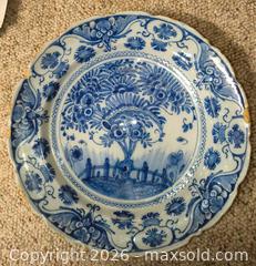 MaxSold Auction: Mixed Porcelain & Earthenware Lot: Quimper, Delft, Japanese B - Duxbury (Massachusetts, USA) PARTNER MANAGED Downsizing Online Auction - King Caesar Road