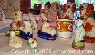MaxSold Auction: Mixed Vintage Staffordshire-Style Porcelain Figurine Lot B - Duxbury (Massachusetts, USA) PARTNER MANAGED Downsizing Online Auction - King Caesar Road