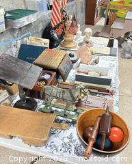 MaxSold Auction: Vintage Mixed Folk Art, More B - Duxbury (Massachusetts, USA) PARTNER MANAGED Downsizing Online Auction - King Caesar Road