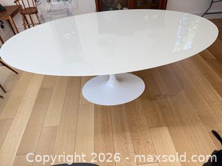 MaxSold Auction: Knoll / KnollStudio Eero Saarinen Oval Dining Table, White - Encinitas (California, USA) SELLER MANAGED Downsizing Online Auction - Hymettus Avenue