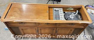 MaxSold Auction: Vintage Magnavox Stereophonic High Fidelity Console Stereo Record Player & Radio - Los Angeles (California, USA) SUPER SHORT NOTICE SELLER MANAGED Charity/Fundraising Online Auction - Vanowen Street