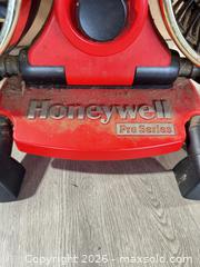 MaxSold Auction: Honeywell Dual Fan - Cocoa (Florida, USA) SELLER MANAGED Estate Sale Online Auction - Broadcast Court