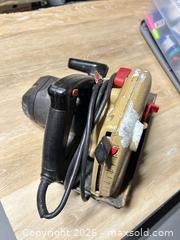 MaxSold Auction: Skilsaw  - Cocoa (Florida, USA) SELLER MANAGED Estate Sale Online Auction - Broadcast Court
