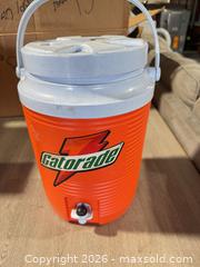 MaxSold Auction: Small Gatorade Jug - Cocoa (Florida, USA) SELLER MANAGED Estate Sale Online Auction - Broadcast Court